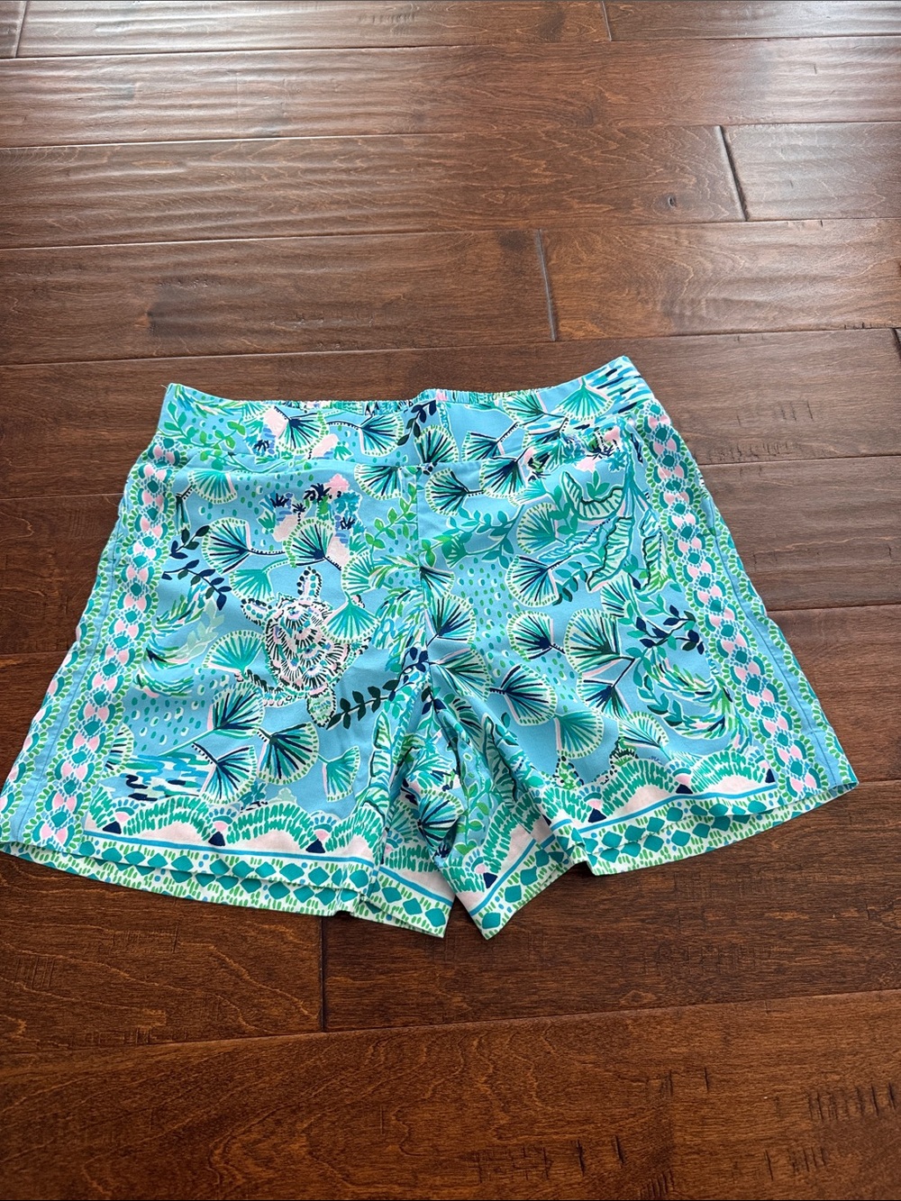 Lilly Pulitzer Pull on Shorts